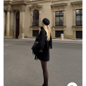 Chic Black Pillbox Hat - Fae Nuit